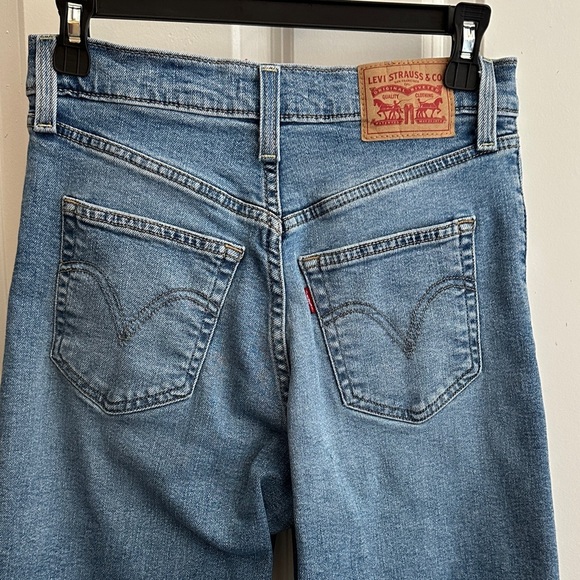 Women’s Levi’s Ribcage Straight Ankle - Picture 4 of 14